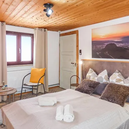 Villa Lovely In *